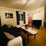Apartment Hjemmekoselig I Underetasje