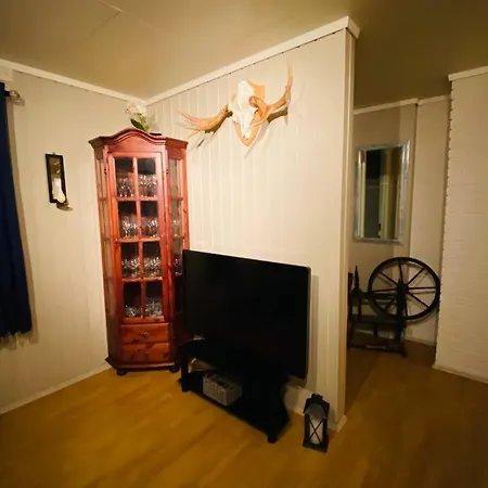 Hjemmekoselig I Underetasje *