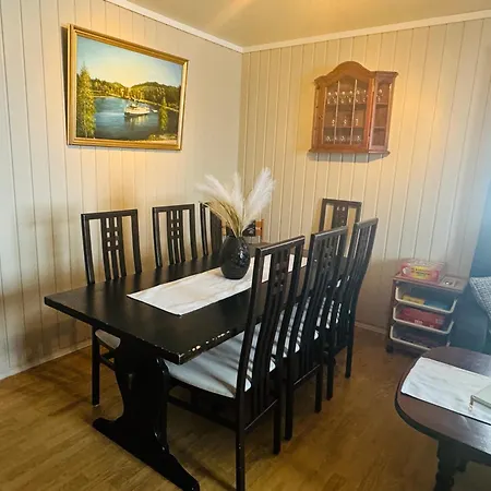 Hjemmekoselig I Underetasje