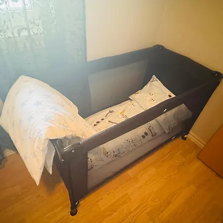 Hjemmekoselig I Underetasje Apartment *