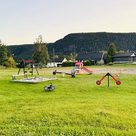 Apartment Hjemmekoselig I Underetasje *